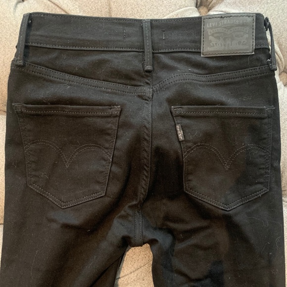 Levi's High Rise Super Skinny Women's Jeans - Picture 4 of 4